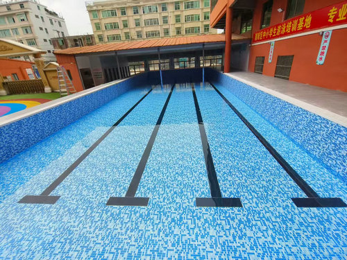 武鸣学校钢结构拼装游泳池防水胶膜泳池项目